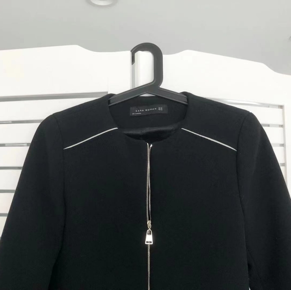 BNWOT Zara Black Zip Coat - Picture 2 of 5